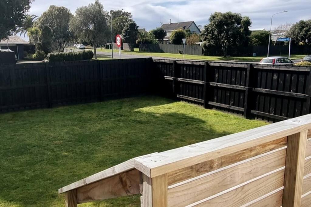 Ultimate Family Holiday - Pet Friendly! Papamoa Exterior photo